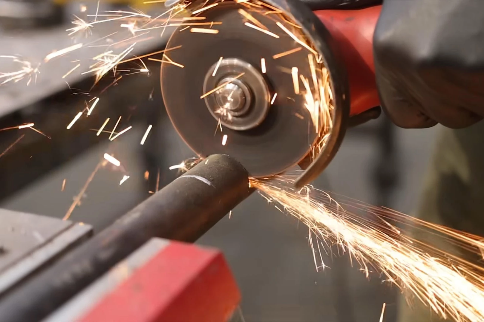 Отрезной круг против отрезного диска